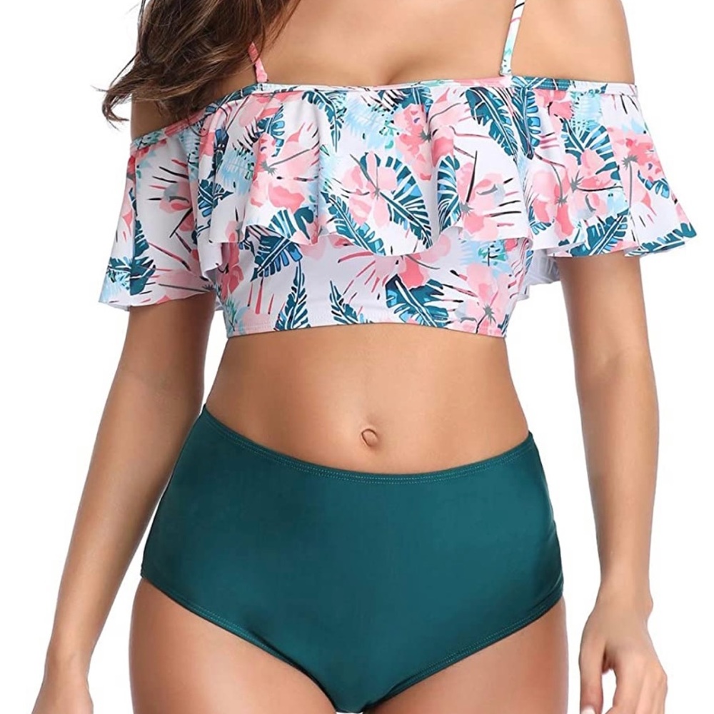 Woman’s plus size Tankini